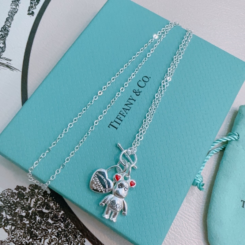 T*f*ny necklaces